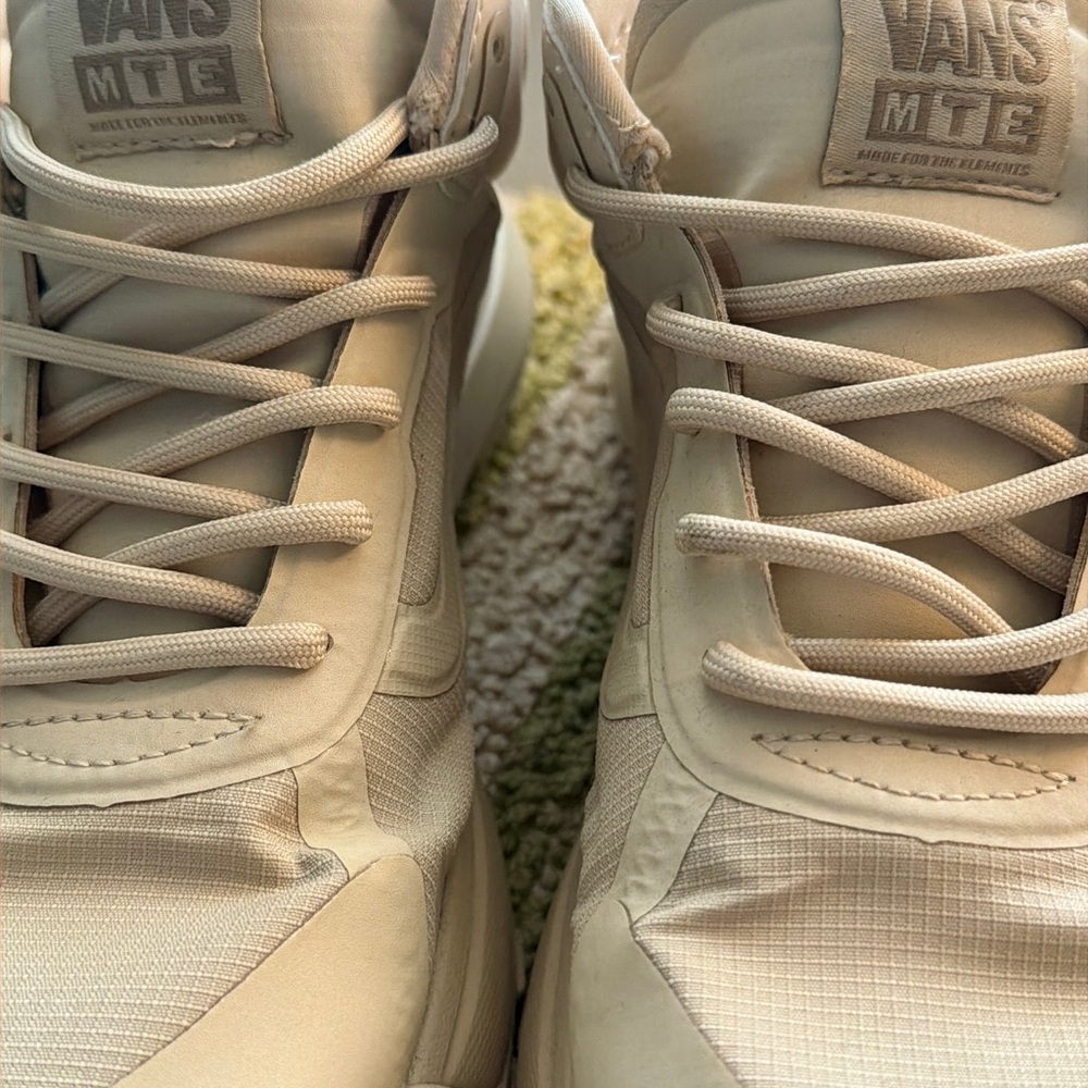 Vans MTE Cream Sneakers